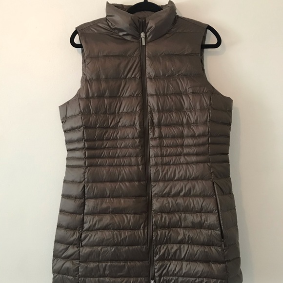 Lands' End Jackets & Blazers - NWT Land’s End Titanium Down Vest size 10-12